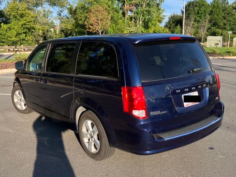 Used 2013 Dodge Grand Caravan SE FWD image 5
