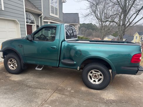 Used 1998 Ford F150 4x4 Regular Cab image 2