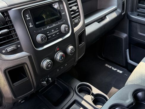 Used 2013 RAM 3500 Tradesman w/ Chrome Appearance Group AWD/4WD image 13