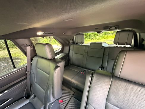 Used 2023 Toyota Sequoia Platinum RWD image 11