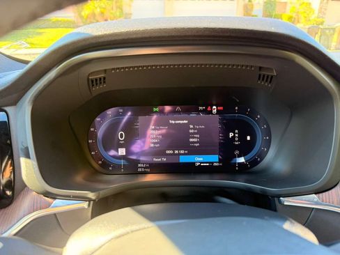 Used 2023 Volvo XC60 B5 Plus w/ Climate Package image 16