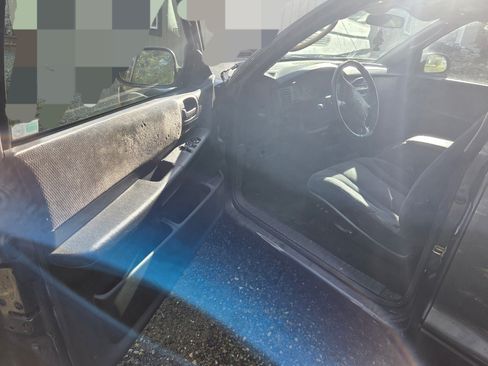 Used 2002 Dodge Dakota SLT image 2