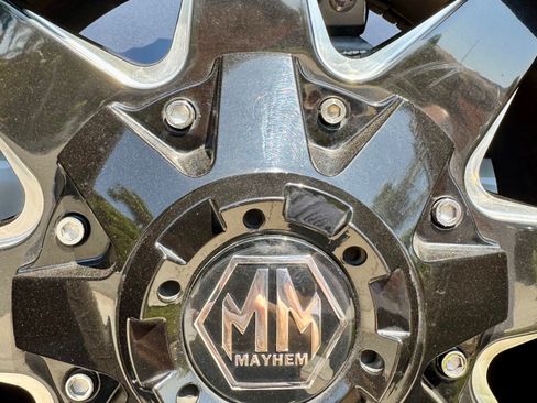 Used 2017 Jeep Wrangler Unlimited Sahara w/ Connectivity Group image 15