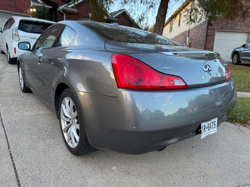 Used 2015 INFINITI Q60 AWD Coupe w/ Premium Package image 4