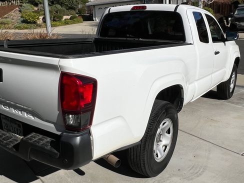 Used 2020 Toyota Tacoma SR image 2