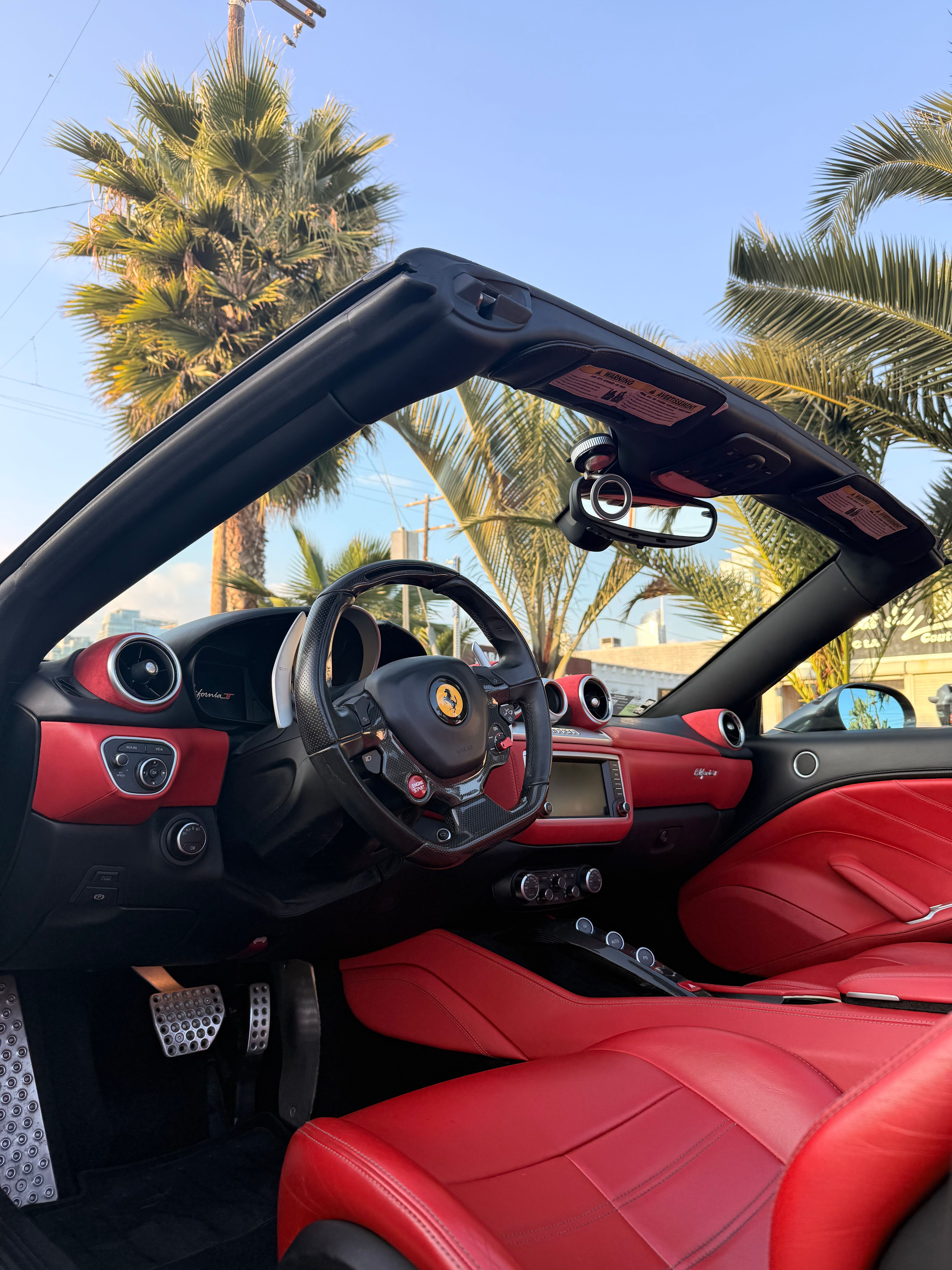 Used 2017 Ferrari California T RWD image 10