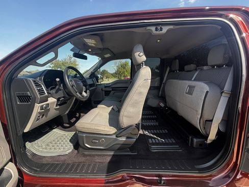 Used 2015 Ford F150 XLT w/ Equipment Group 301A Mid RWD image 8
