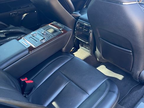 Used 2020 Lincoln Continental Reserve w/ Rear Seat Amenities Package image 11