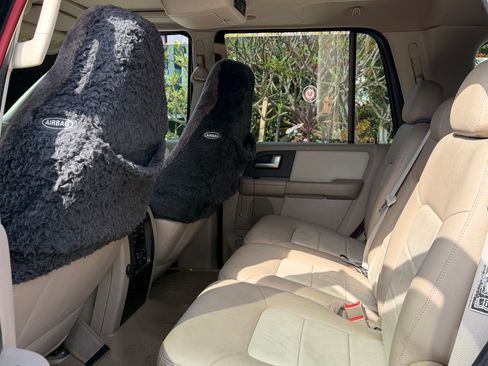 Used 2004 Ford Expedition Eddie Bauer image 8