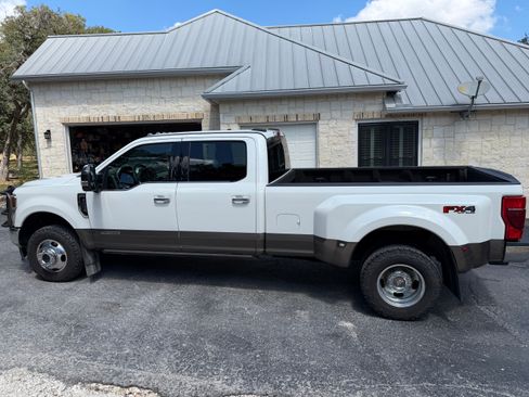 Used 2020 Ford F350 King Ranch w/ Chrome Package AWD/4WD image 1