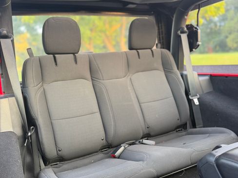 Used 2021 Jeep Wrangler Sport AWD/4WD image 11