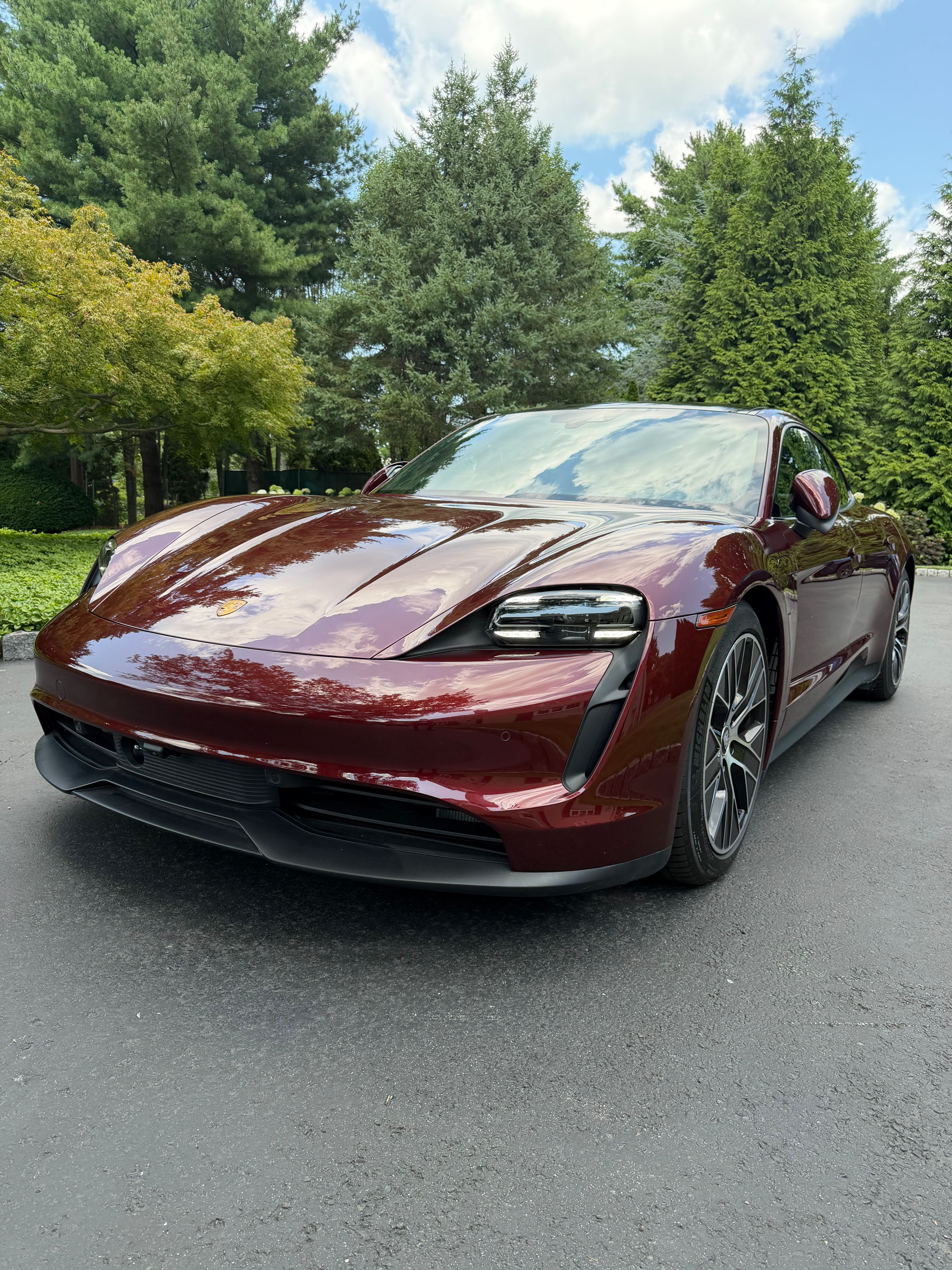 Used 2022 Porsche Taycan RWD image 12
