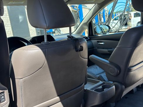 Used 2015 Honda Odyssey Touring image 24