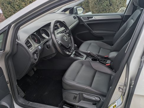 Used 2015 Volkswagen Golf TDI SE w/ Lighting Package image 6