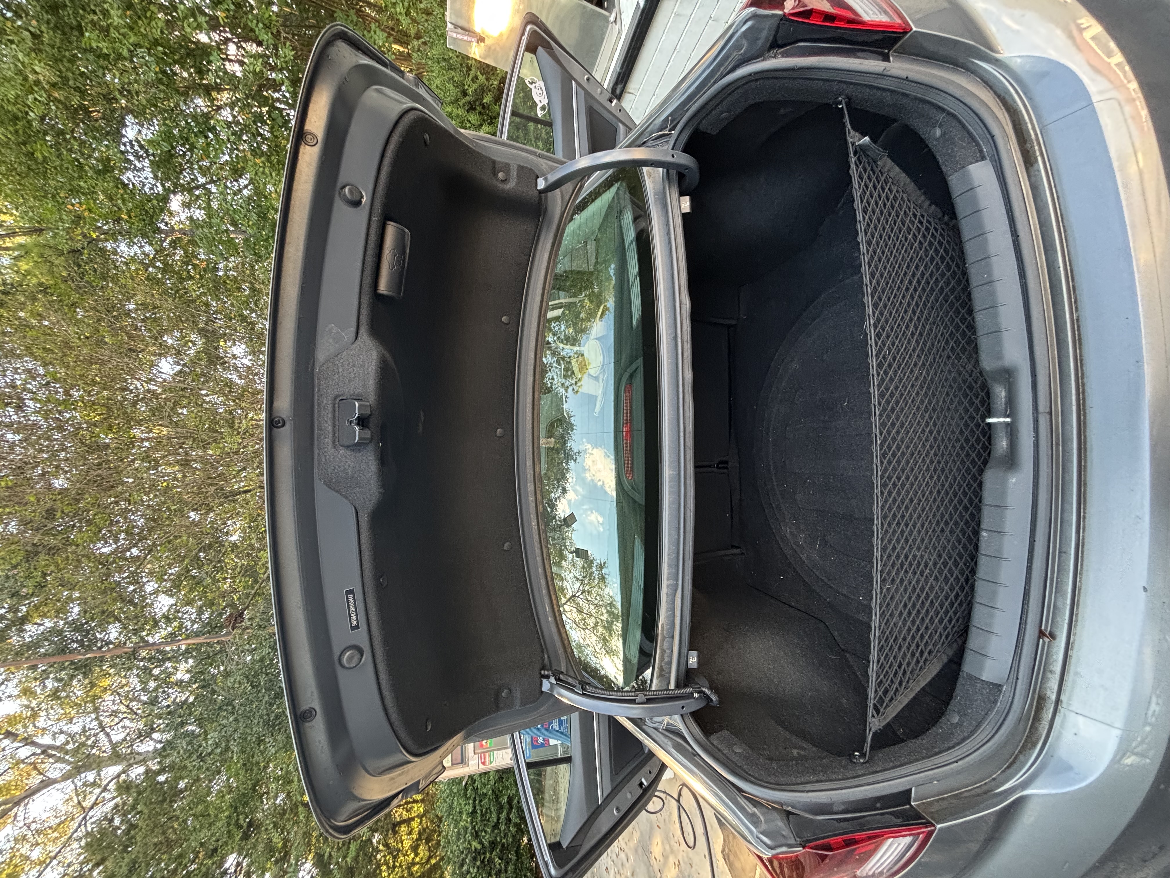 Used 2019 Hyundai Elantra SEL w/ Cargo Package FWD image 9