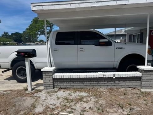 Used 2011 Ford F150 Lariat w/ Lariat Plus Pkg AWD/4WD image 6