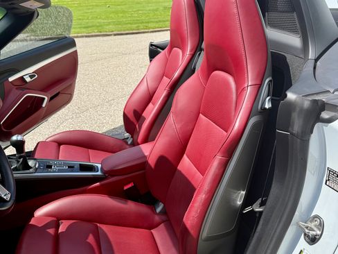 Used 2019 Porsche 718 Boxster GTS RWD image 22