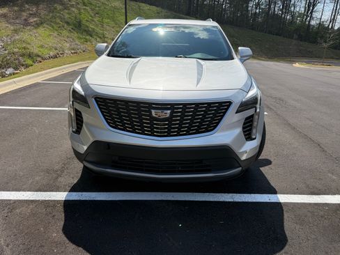 Used 2020 Cadillac XT4 Premium Luxury image 2