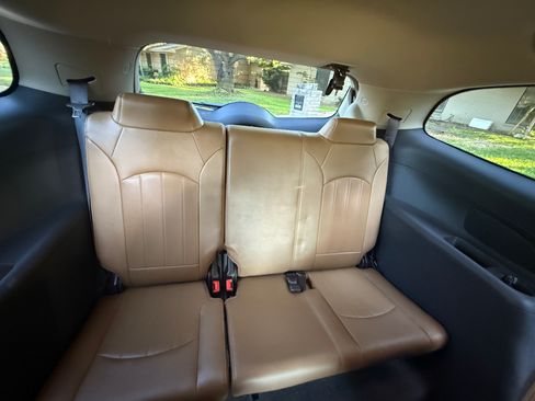 Used 2015 Buick Enclave Premium image 18