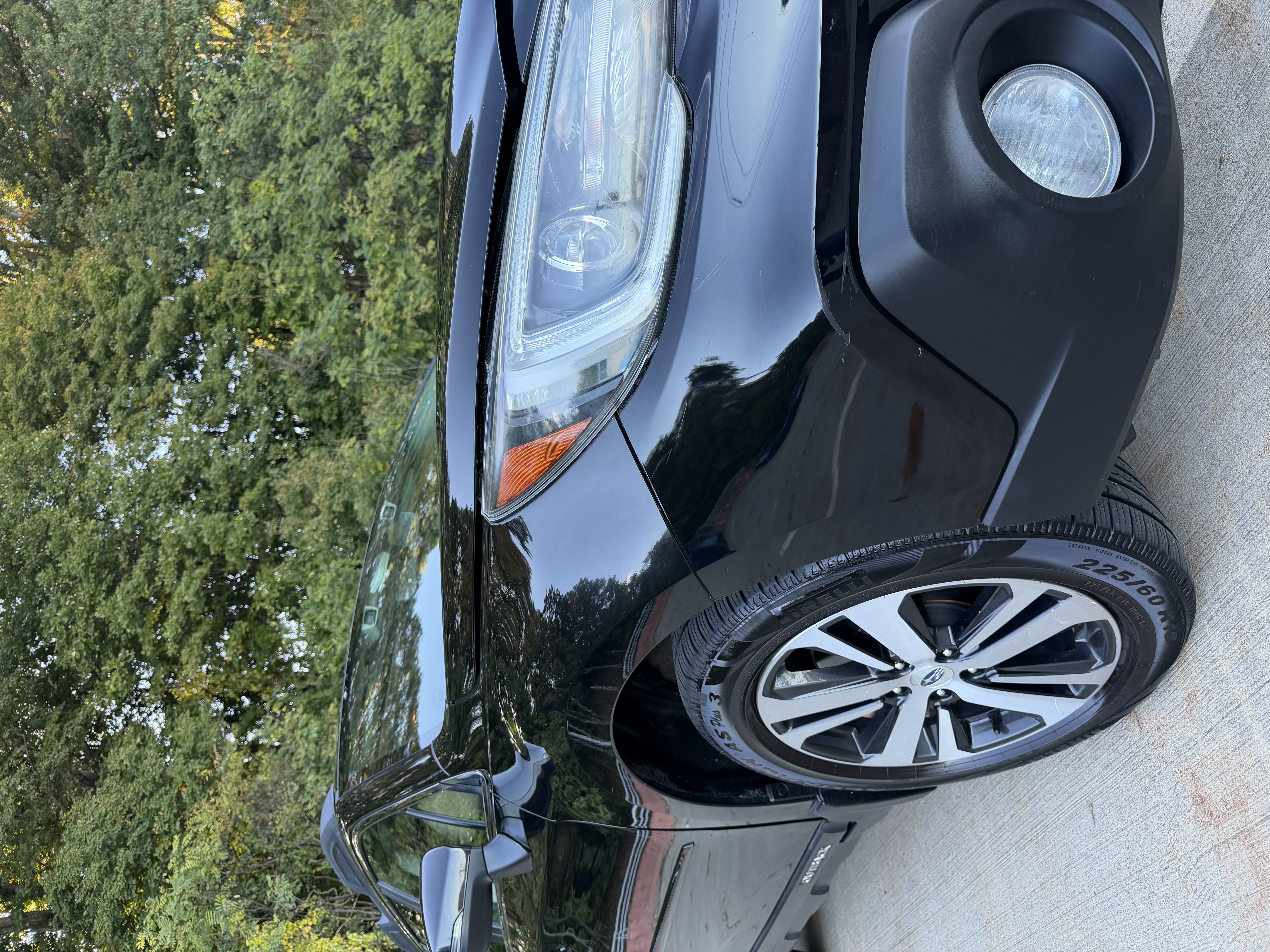 Used 2018 Subaru Outback 3.6R Limited AWD/4WD image 12