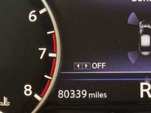 Used 2016 Nissan Maxima SR image 10