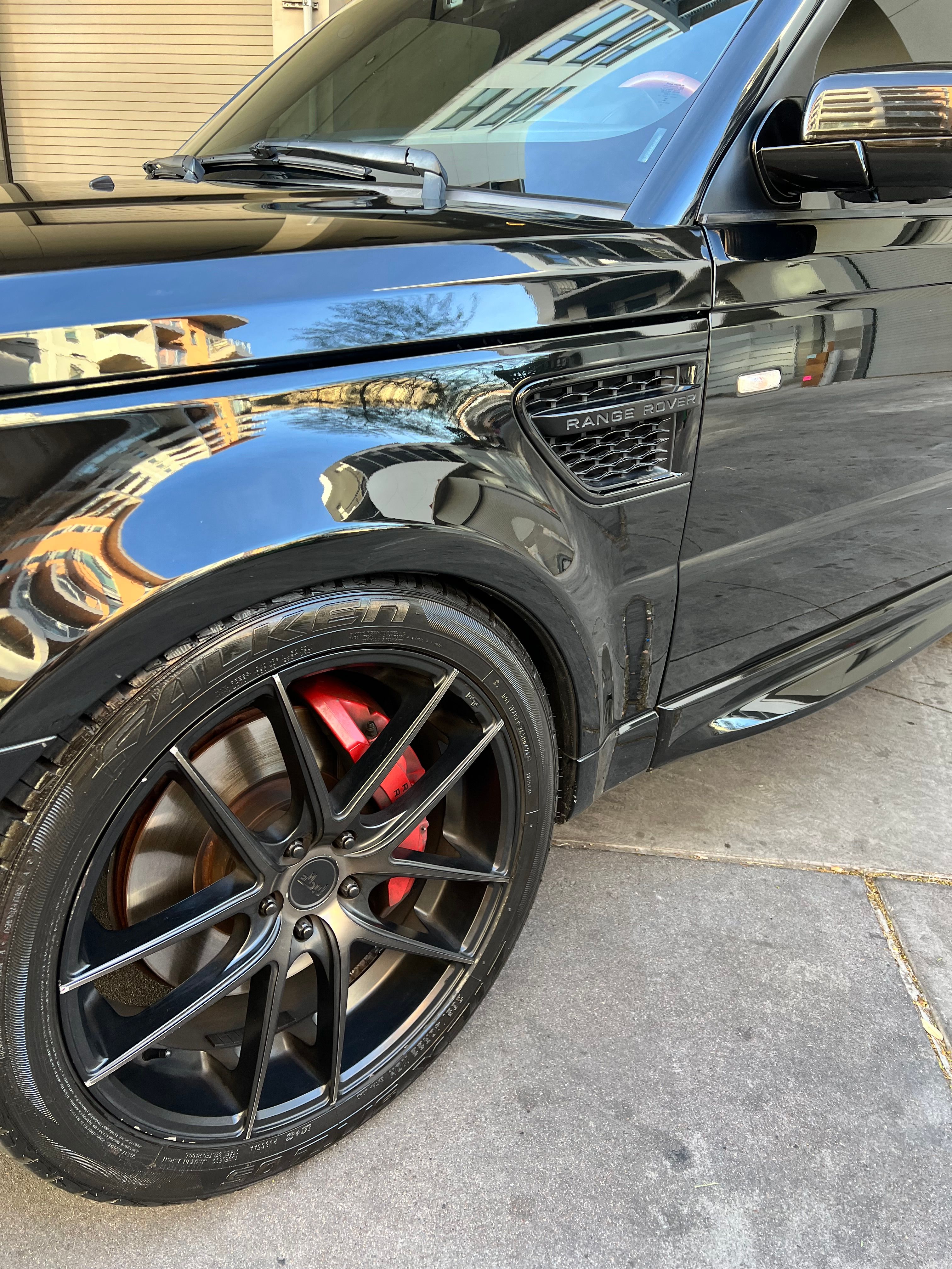 Used 2012 Land Rover Range Rover Sport Autobiography AWD/4WD image 4