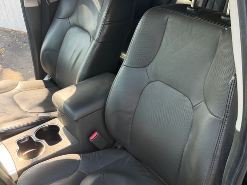 Used 2012 Nissan Pathfinder Silver RWD image 24