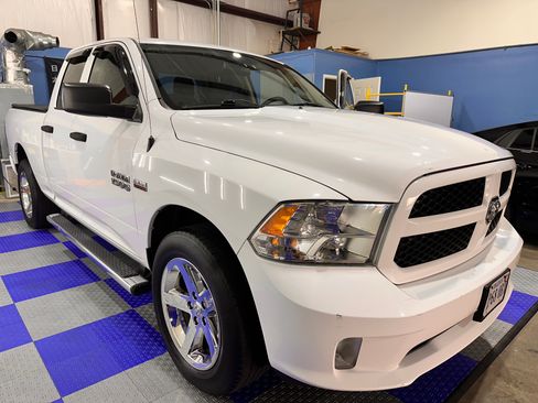Used 2017 RAM 1500 Express image 4