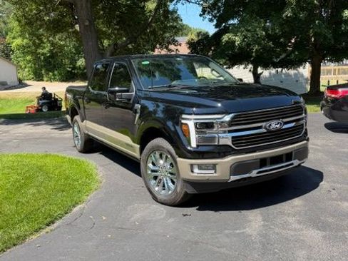 Used 2025 Ford F150 King Ranch w/ FX4 Off-Road Package AWD/4WD image 2