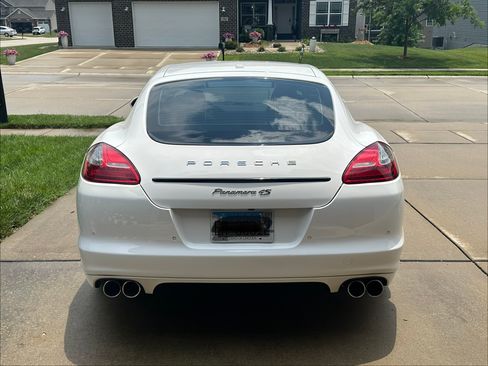 Used 2012 Porsche Panamera 4S image 15