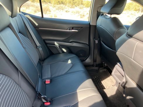 Used 2023 Toyota Camry SE w/ Cold Weather Package image 8