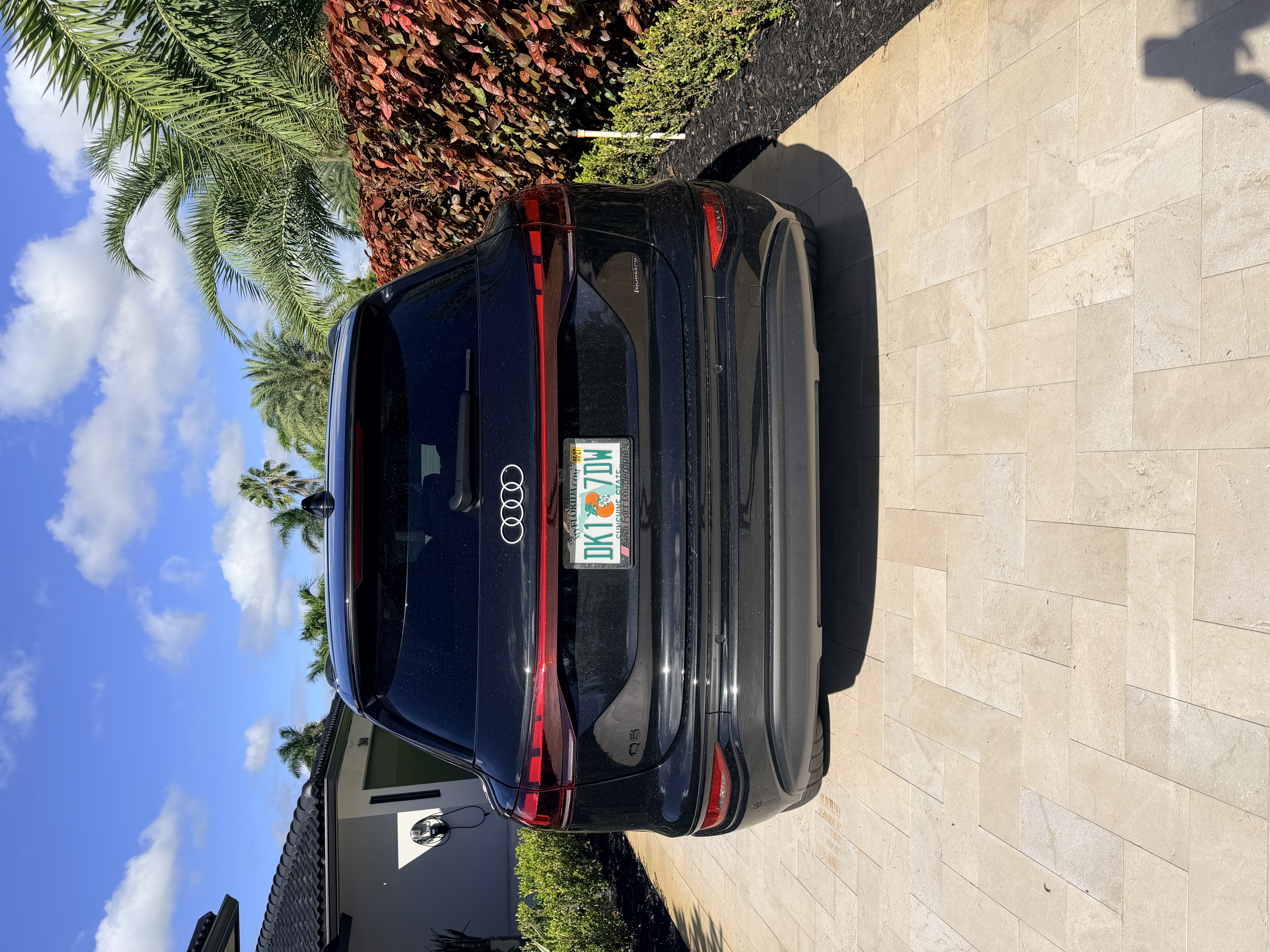 Used 2025 Audi Q6 e-tron Premium Plus w/ Premium Plus AWD/4WD image 2