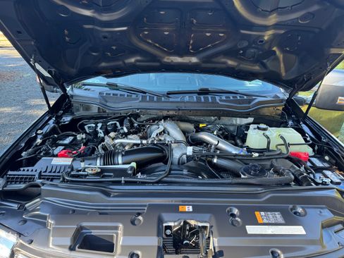 Used 2022 Ford F350 Lariat w/ Lariat Ultimate Package image 13