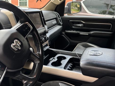 Used 2021 RAM 1500 Laramie AWD/4WD image 10