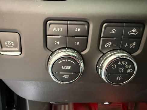 Used 2023 GMC Sierra 1500 AT4 w/ AT4 Premium Package image 14