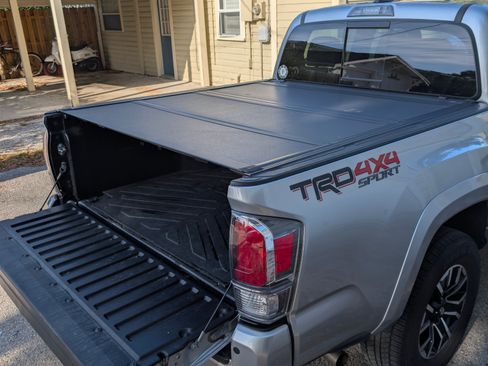 Used 2023 Toyota Tacoma TRD Sport w/ Advanced Technology Package image 6