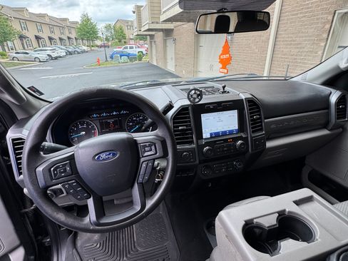 Used 2019 Ford F250 XLT AWD/4WD image 18