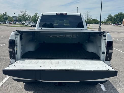 Used 2023 RAM 2500 Big Horn w/ Night Edition AWD/4WD image 5