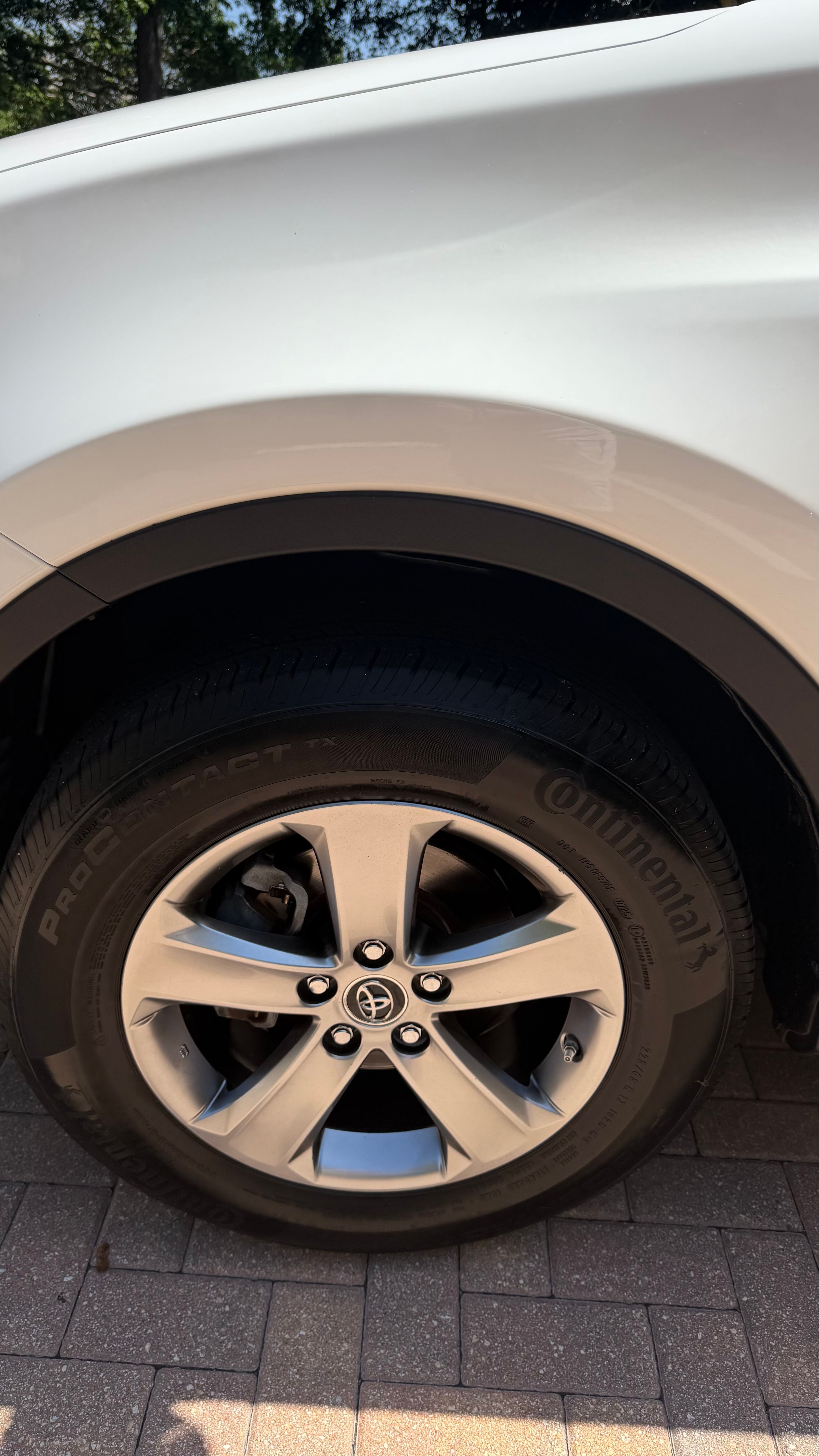 Used 2015 Toyota RAV4 XLE FWD image 17