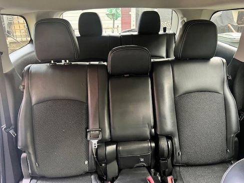 Used 2019 Dodge Journey Crossroad AWD/4WD image 9