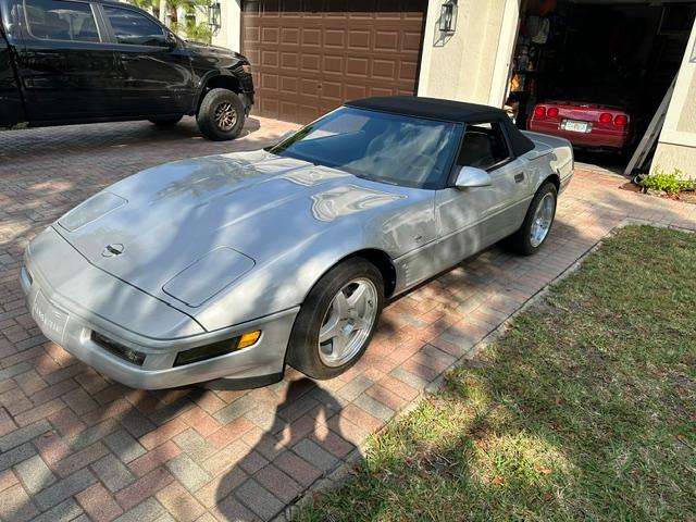 Used 1996 Chevrolet Corvette Convertible RWD image 9