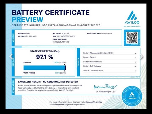 Used 2025 BMW i5 eDrive40i w/ Premium Package RWD image 9