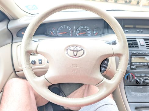 Used 2004 Toyota Avalon XL image 25