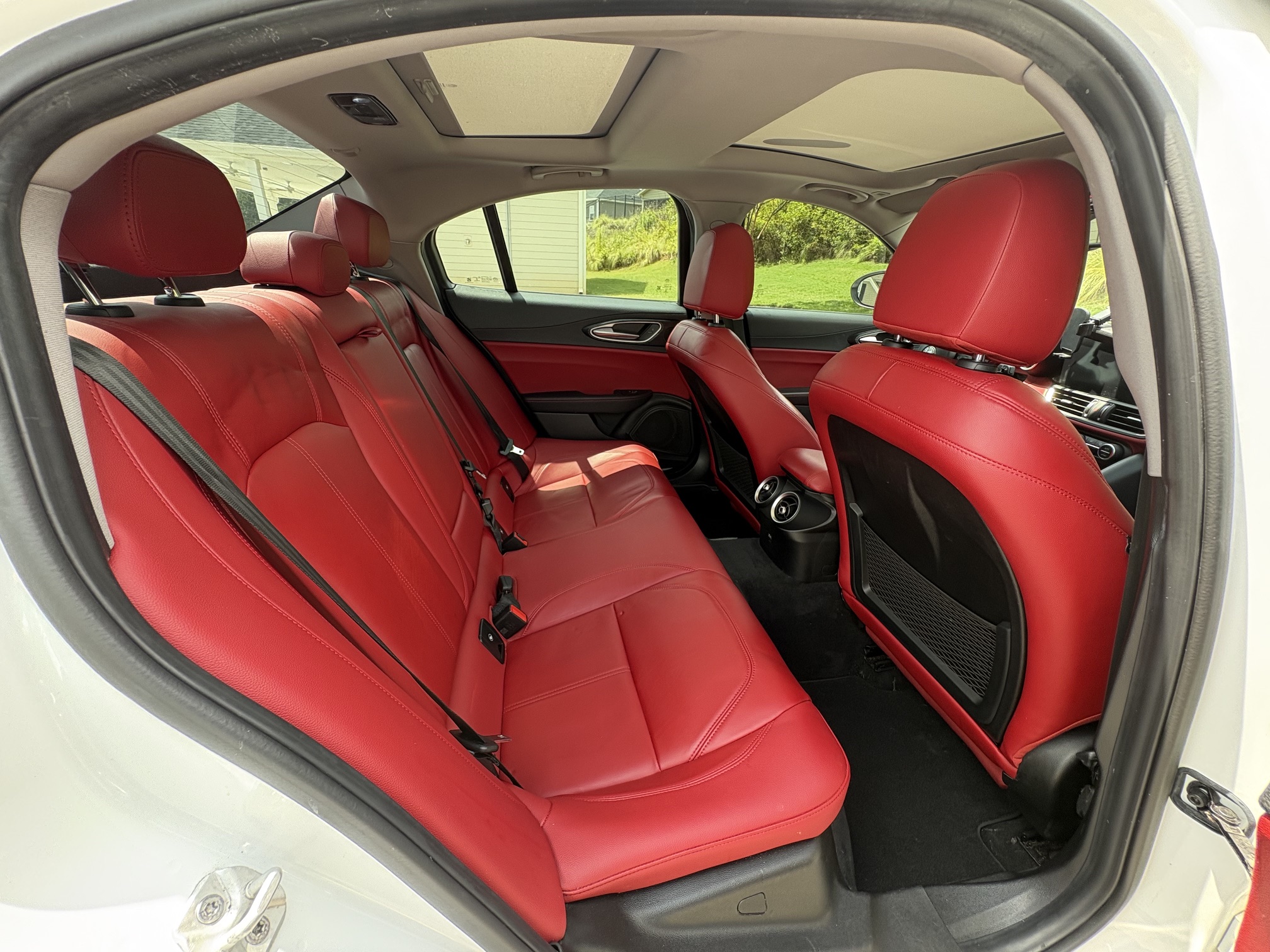 Used 2019 Alfa Romeo Giulia w/ Quick Order Package 22K Sport RWD image 22