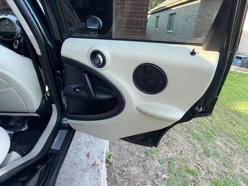 Used 2011 MINI Cooper Countryman S image 13