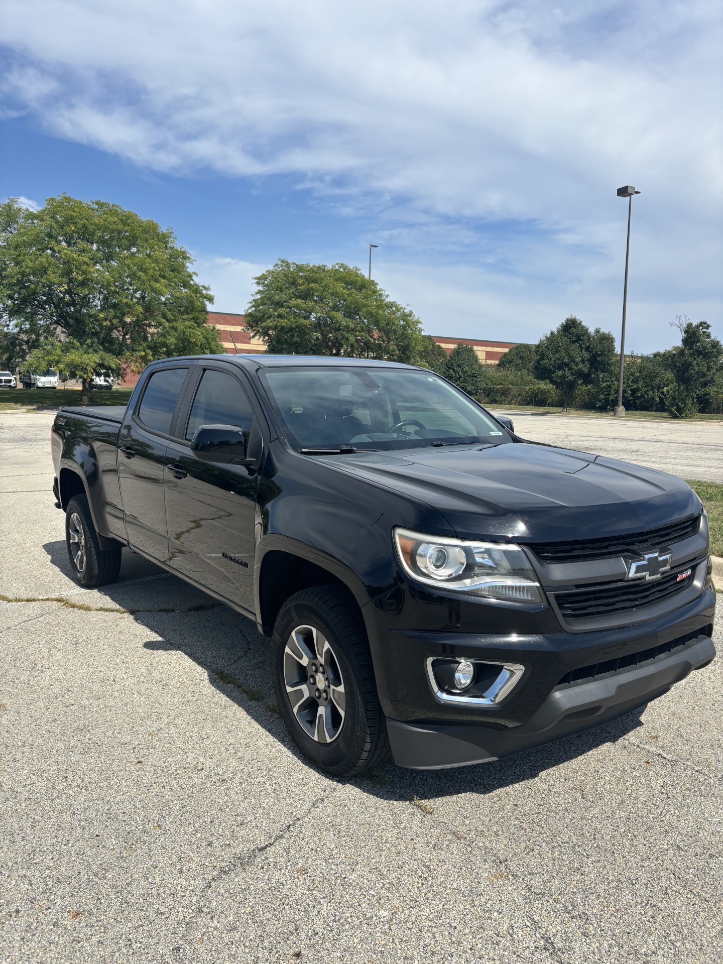 Used 2017 Chevrolet Colorado Z71 AWD/4WD image 5