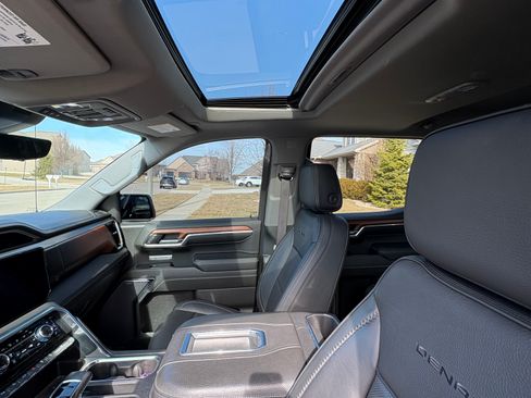 Used 2022 GMC Sierra 1500 Denali image 15