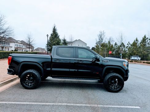 Used 2021 GMC Sierra 1500 AT4 w/ AT4 Value Package image 8