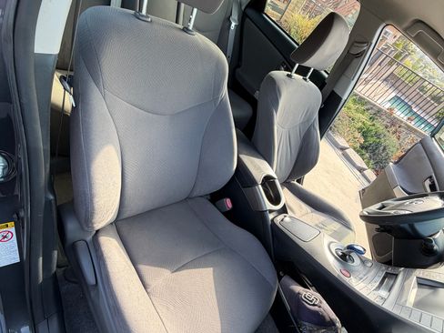 Used 2015 Toyota Prius Two FWD image 10