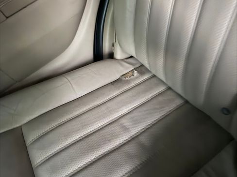 Used 2005 Lincoln Aviator AWD image 8